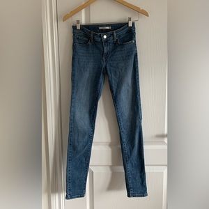 Levi’s 711 Jeans
